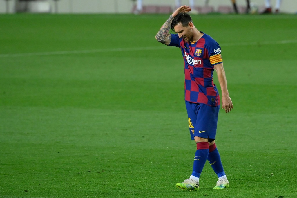 Lionel Messi, la star argentine du FC Barcelone, contre Osasuna en Liga le 16 juillet au Camp Nou